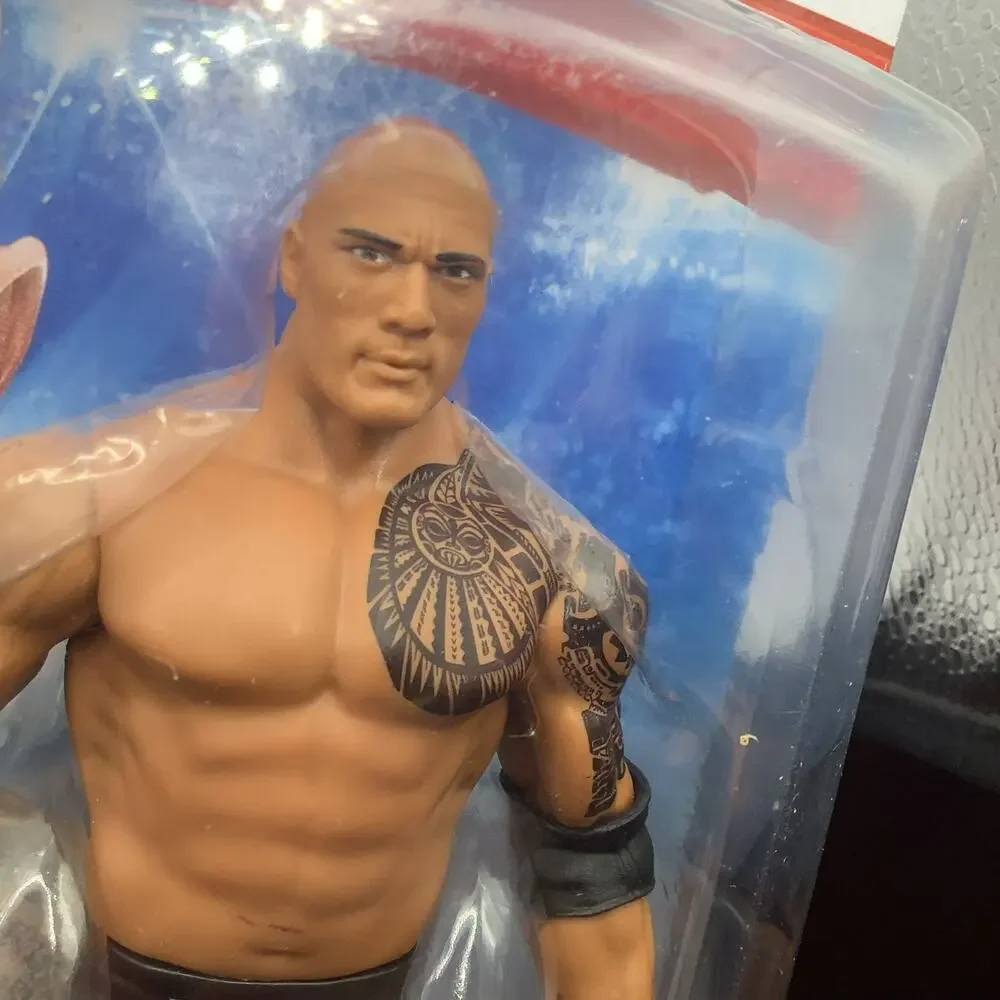 WWE Basic Top Picks The Rock Action Figure Dwayne Johnson Tattoo Trunks Mattel